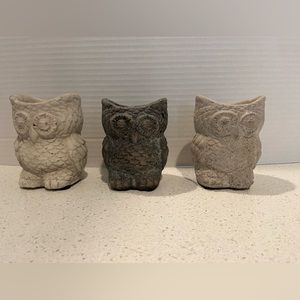 Set of 3 owl succulent pottery small pots 3 1/2”h 2 3/4”w gray and off white
